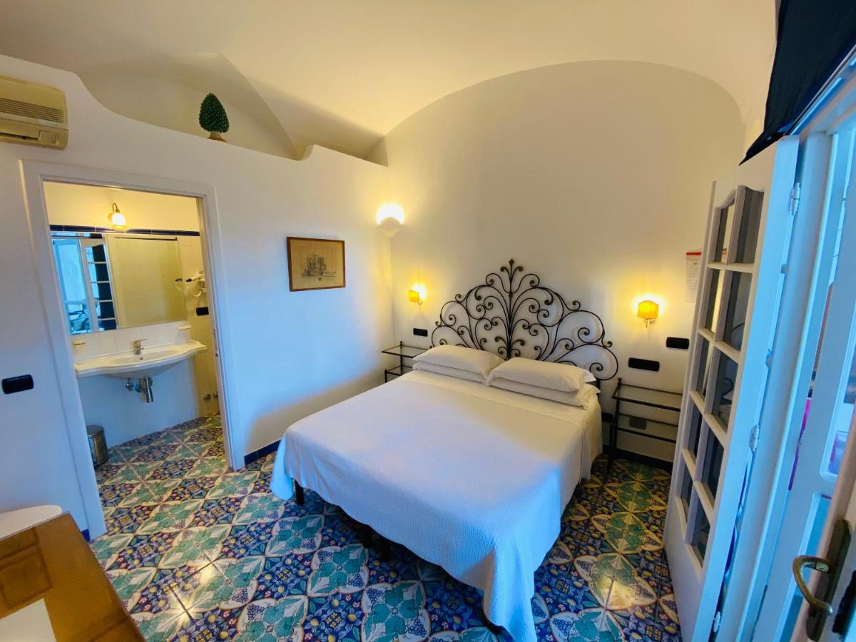 La Caravella Di Positano - Relais, Beach & Residences Exterior photo
