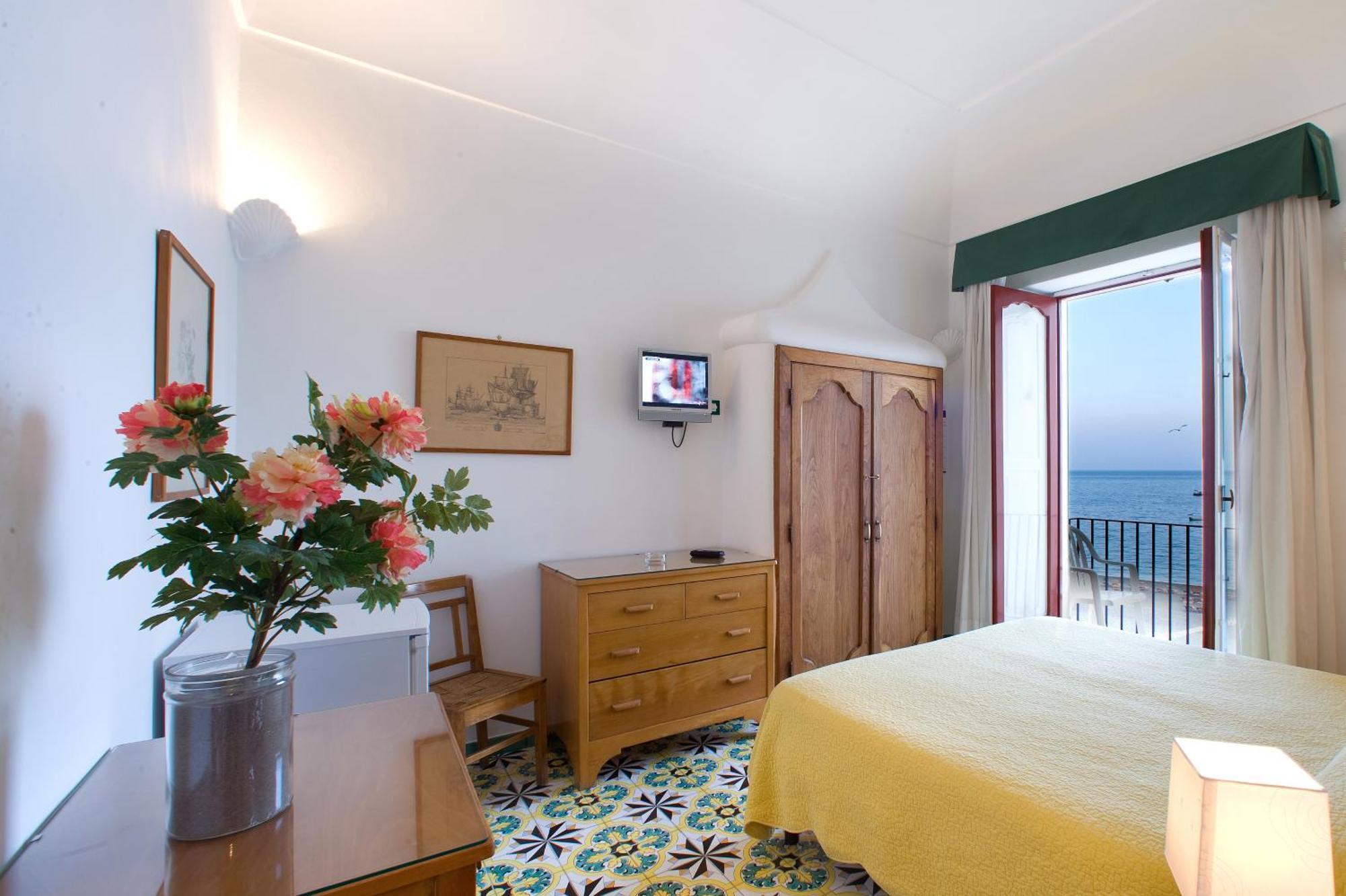 La Caravella Di Positano - Relais, Beach & Residences Exterior photo