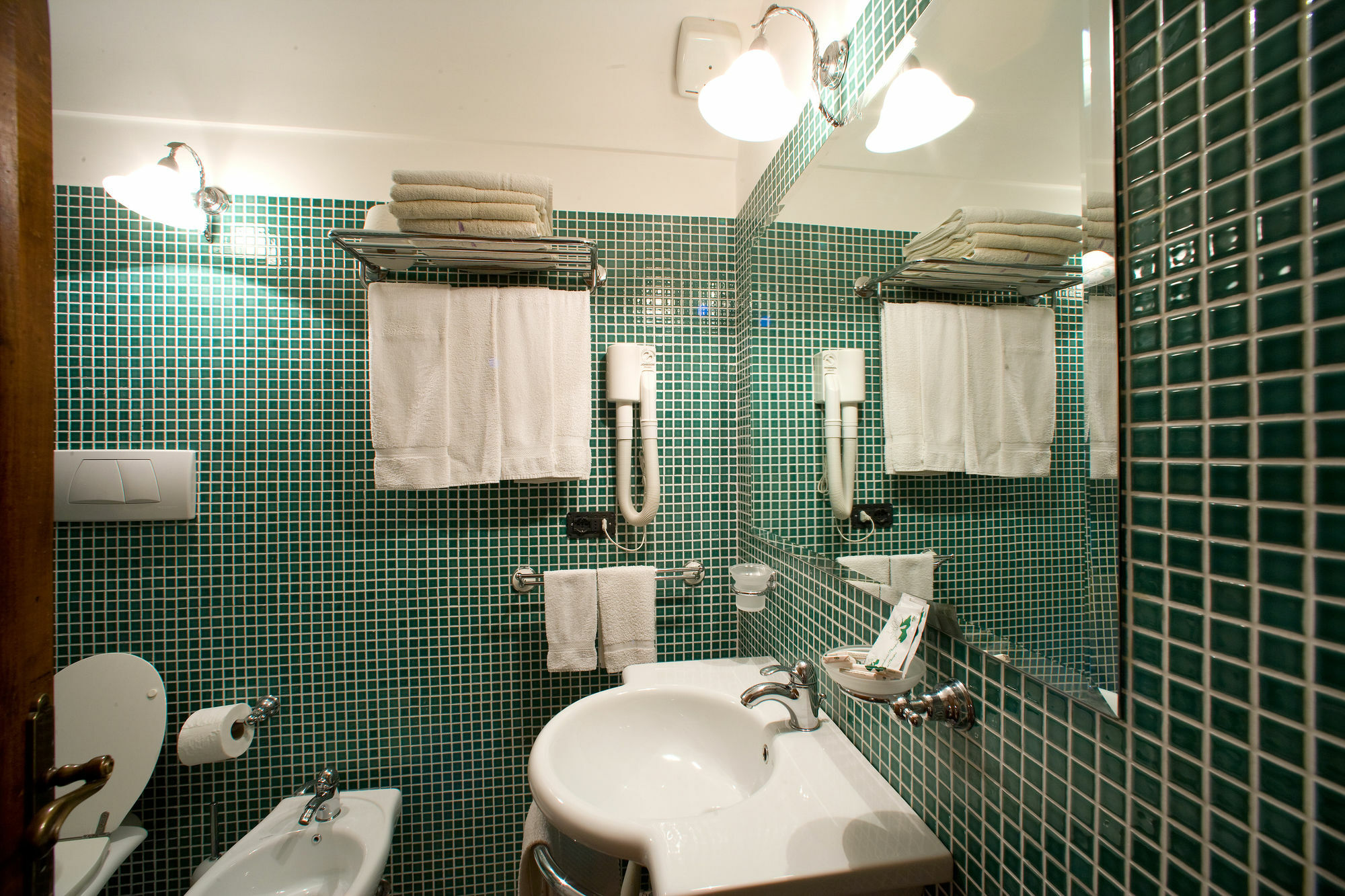 La Caravella Di Positano - Relais, Beach & Residences Exterior photo